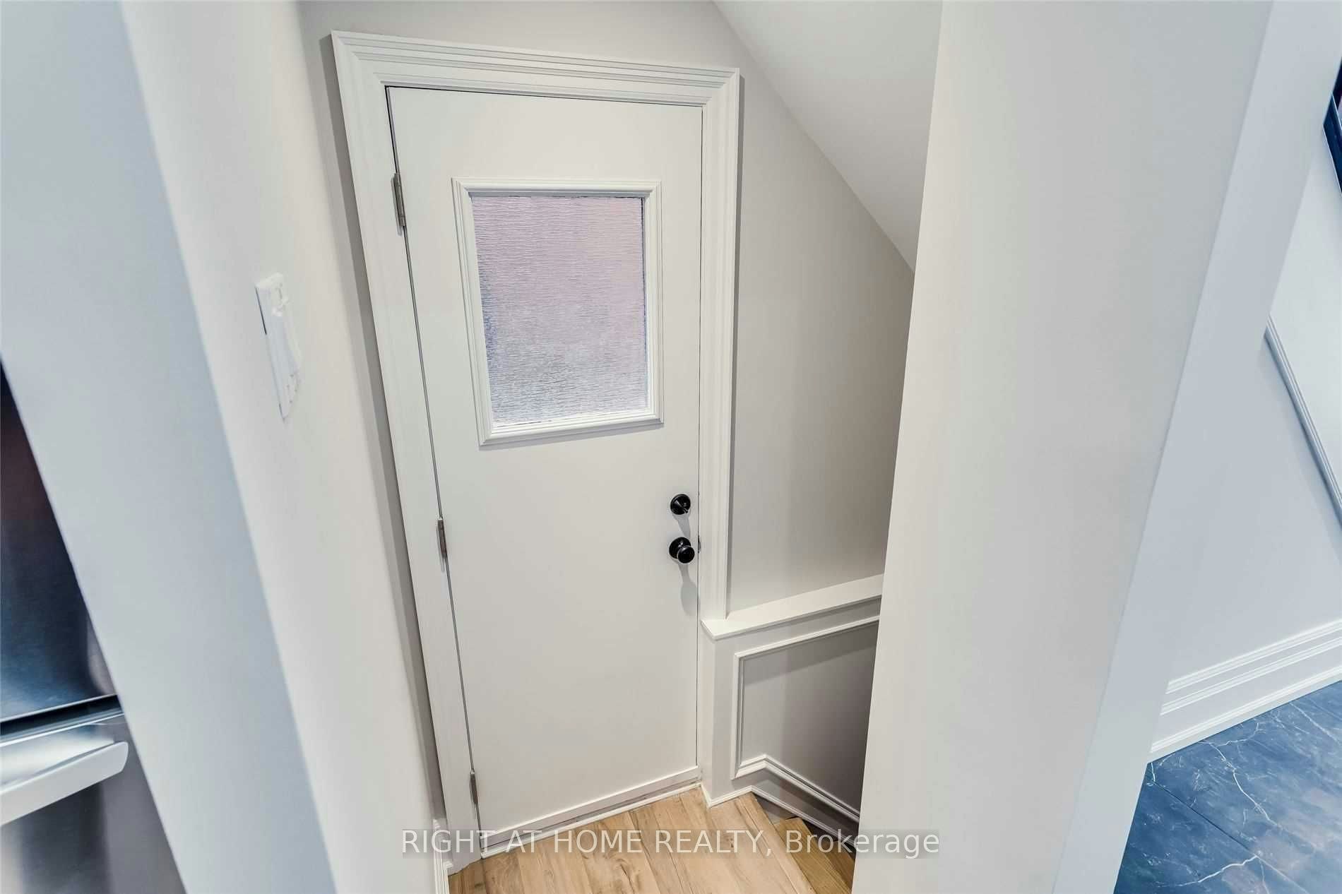 611 Hillsdale Avenue E, Toronto, ON, M4S 1V1 - 22