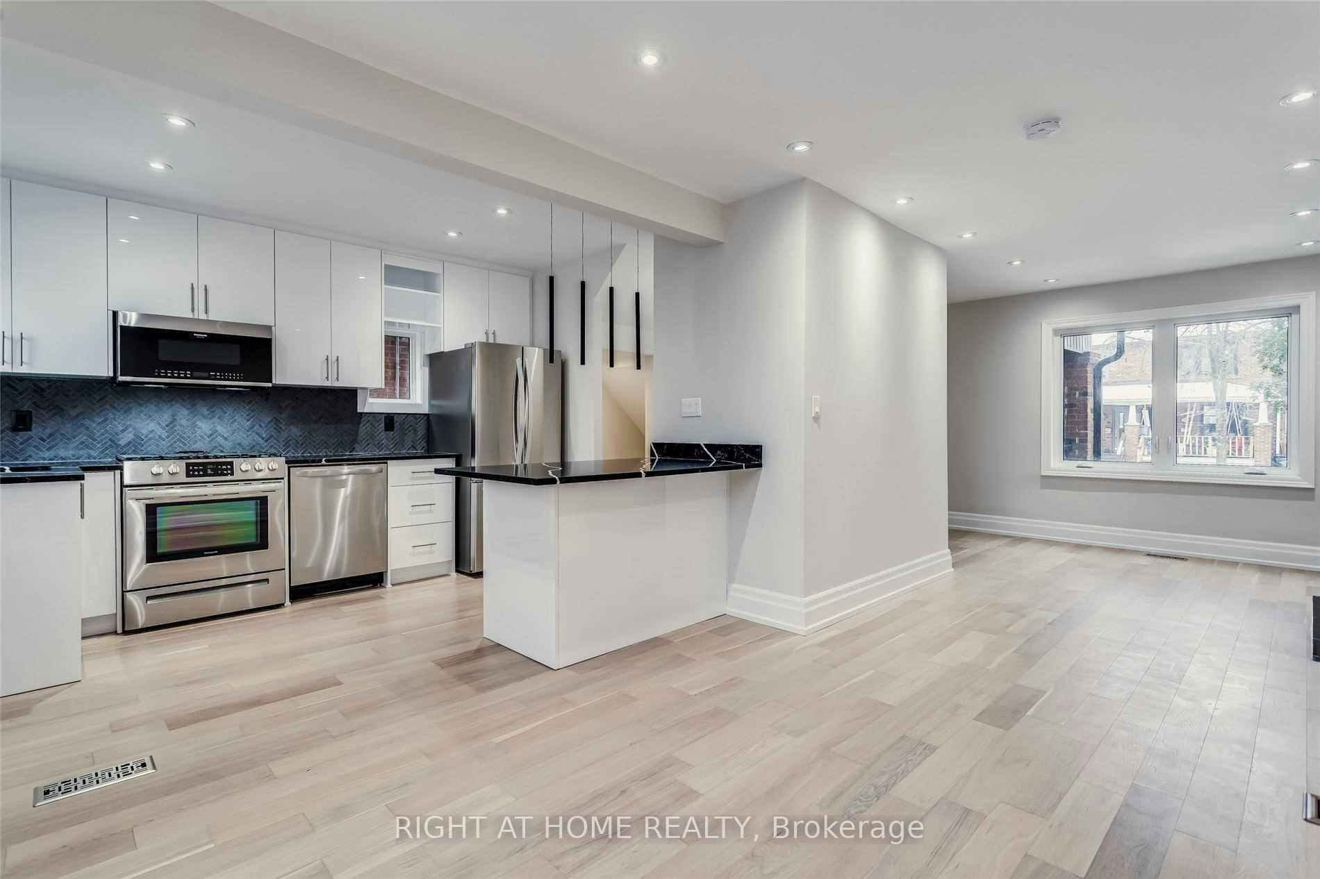 611 Hillsdale Avenue E, Toronto, ON, M4S 1V1 - 8