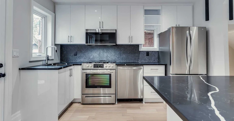 611 Hillsdale Avenue E, Toronto, ON, M4S 1V1 - 12