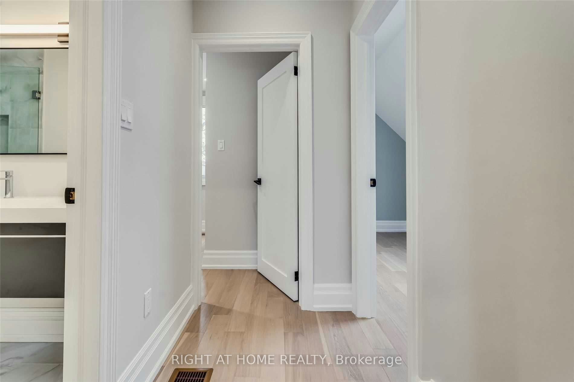 611 Hillsdale Avenue E, Toronto, ON, M4S 1V1 - 16