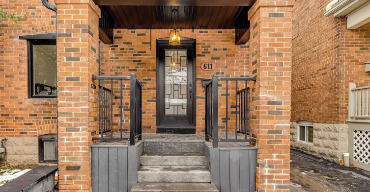 611 Hillsdale Avenue E, Toronto, ON, M4S 1V1