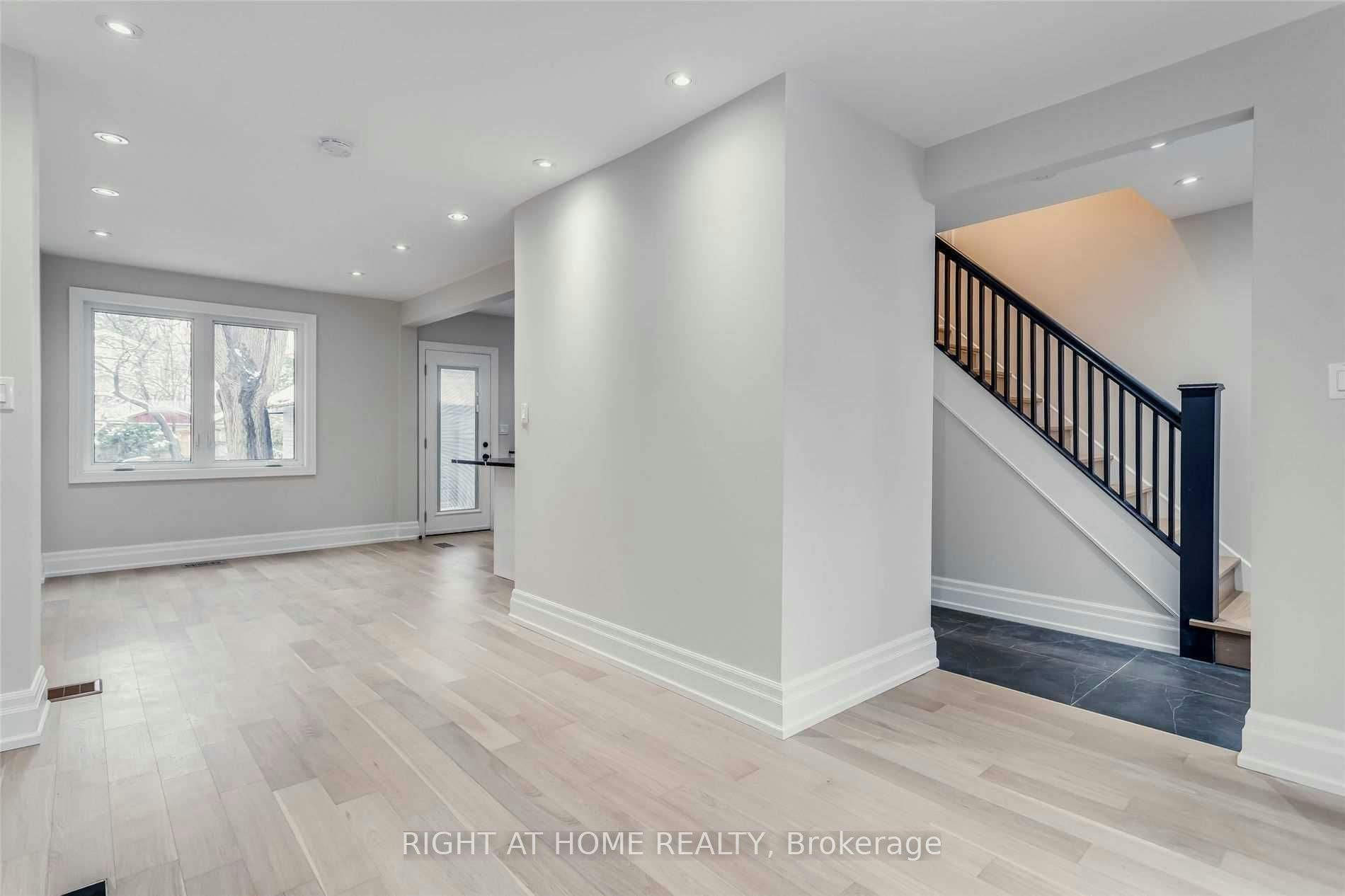 611 Hillsdale Avenue E, Toronto, ON, M4S 1V1 - 7