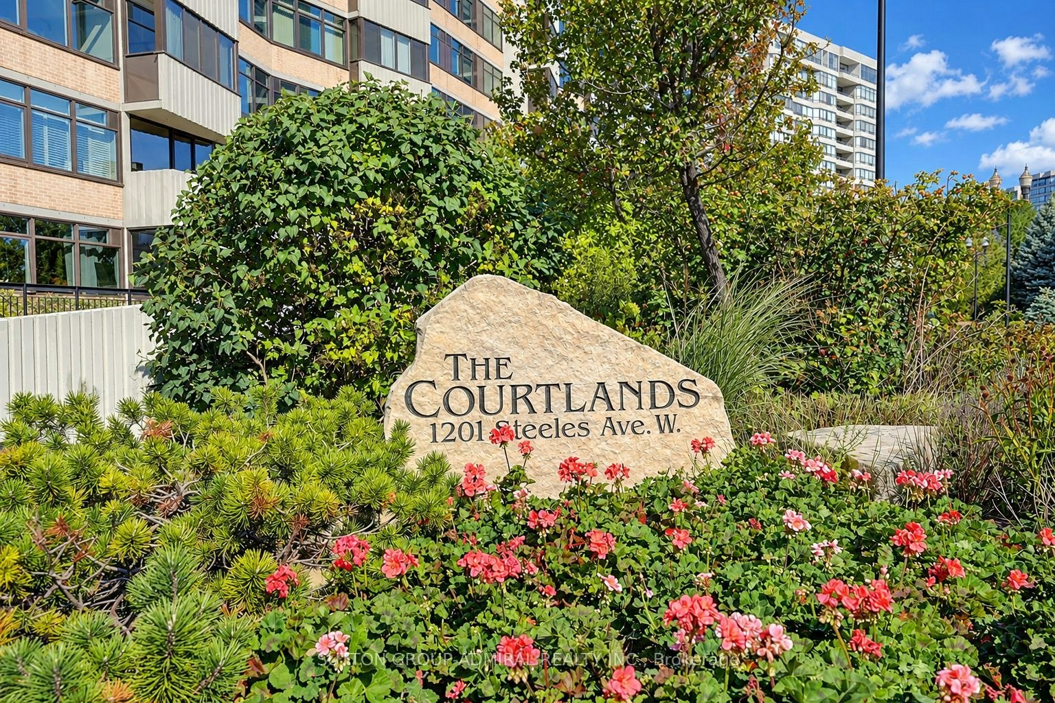308-1201 Steeles Avenue W, Vaughan, ON, M2R 3K1