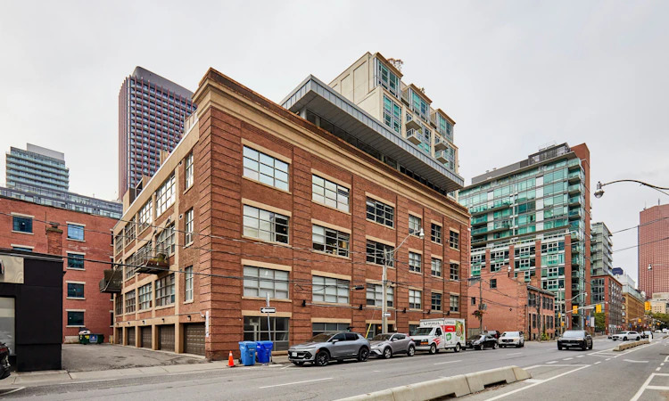 412-383 Adelaide Street E