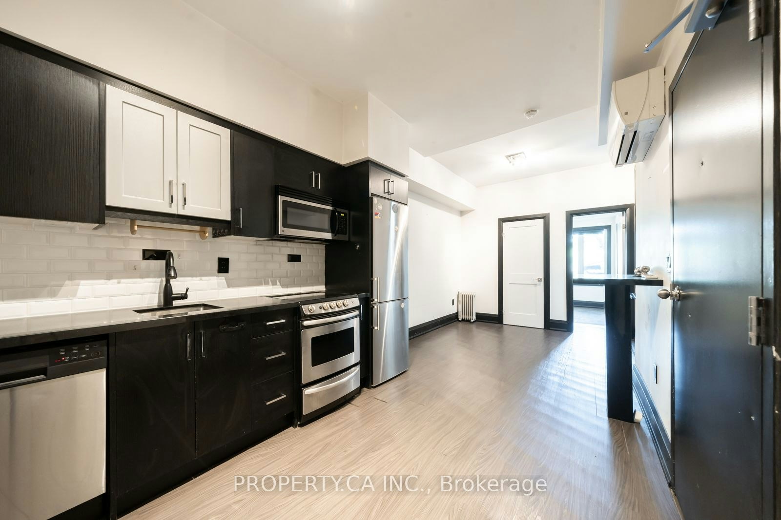 3-960 Queen Street W, Toronto, ON, M6J 1G8
