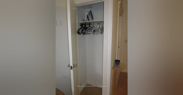 Main-261 Grace Street, Toronto, ON, M6G 3A7 - 17