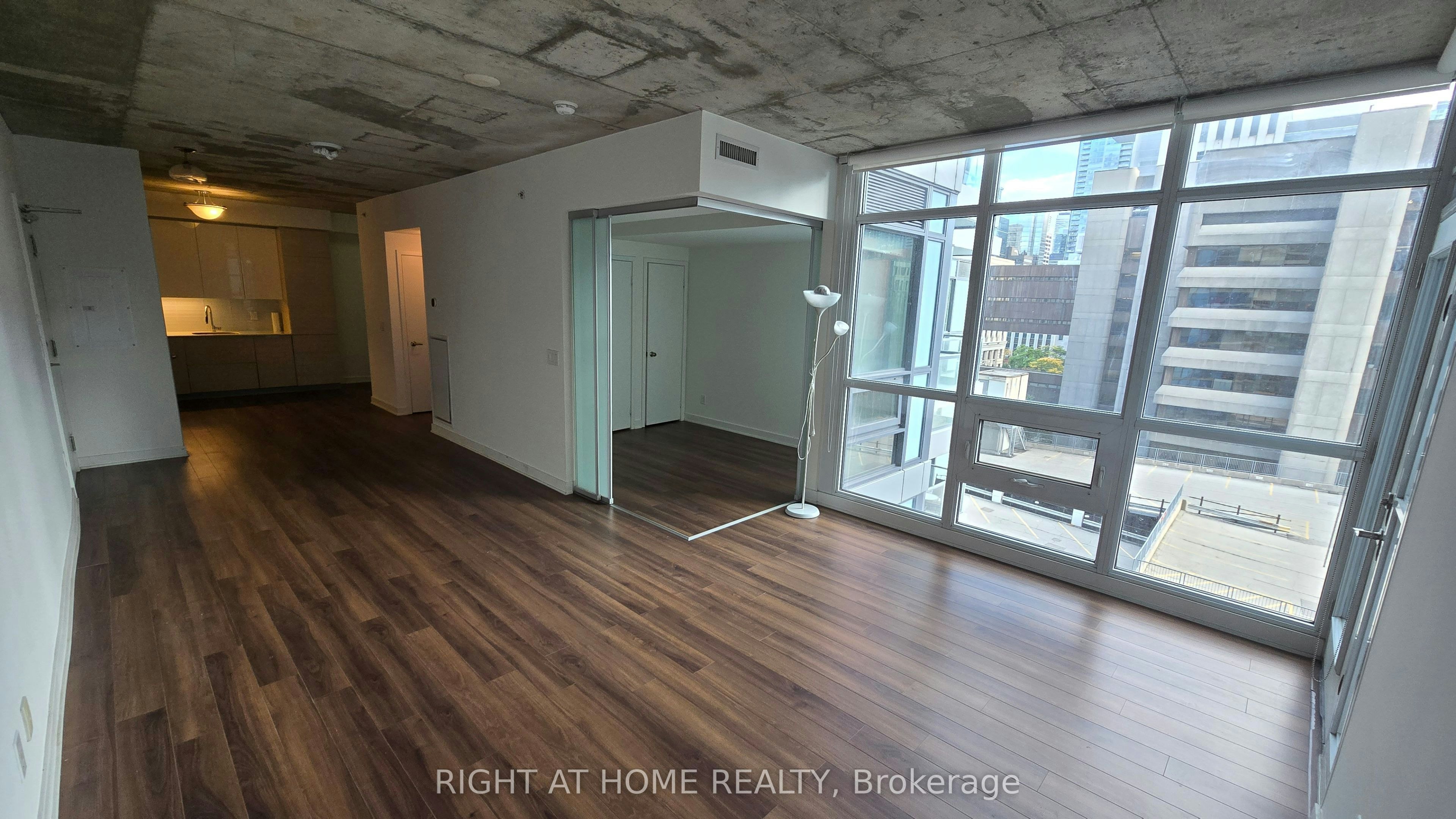 914-210 Simcoe Street, Toronto, ON, M5T 0A9 - 5