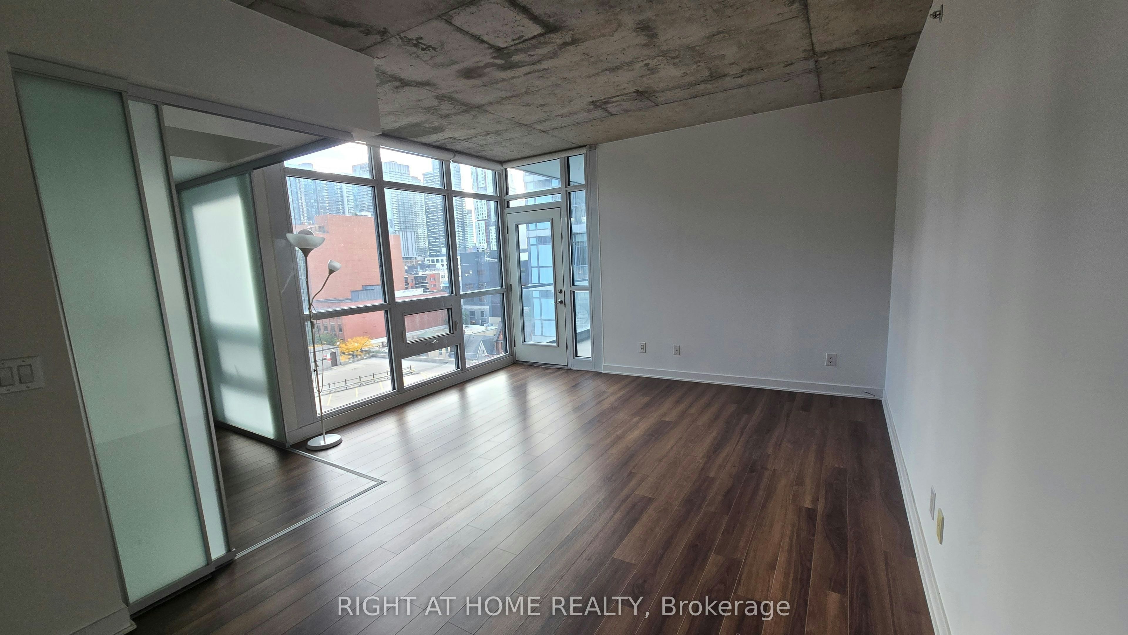 914-210 Simcoe Street, Toronto, ON, M5T 0A9 - 6