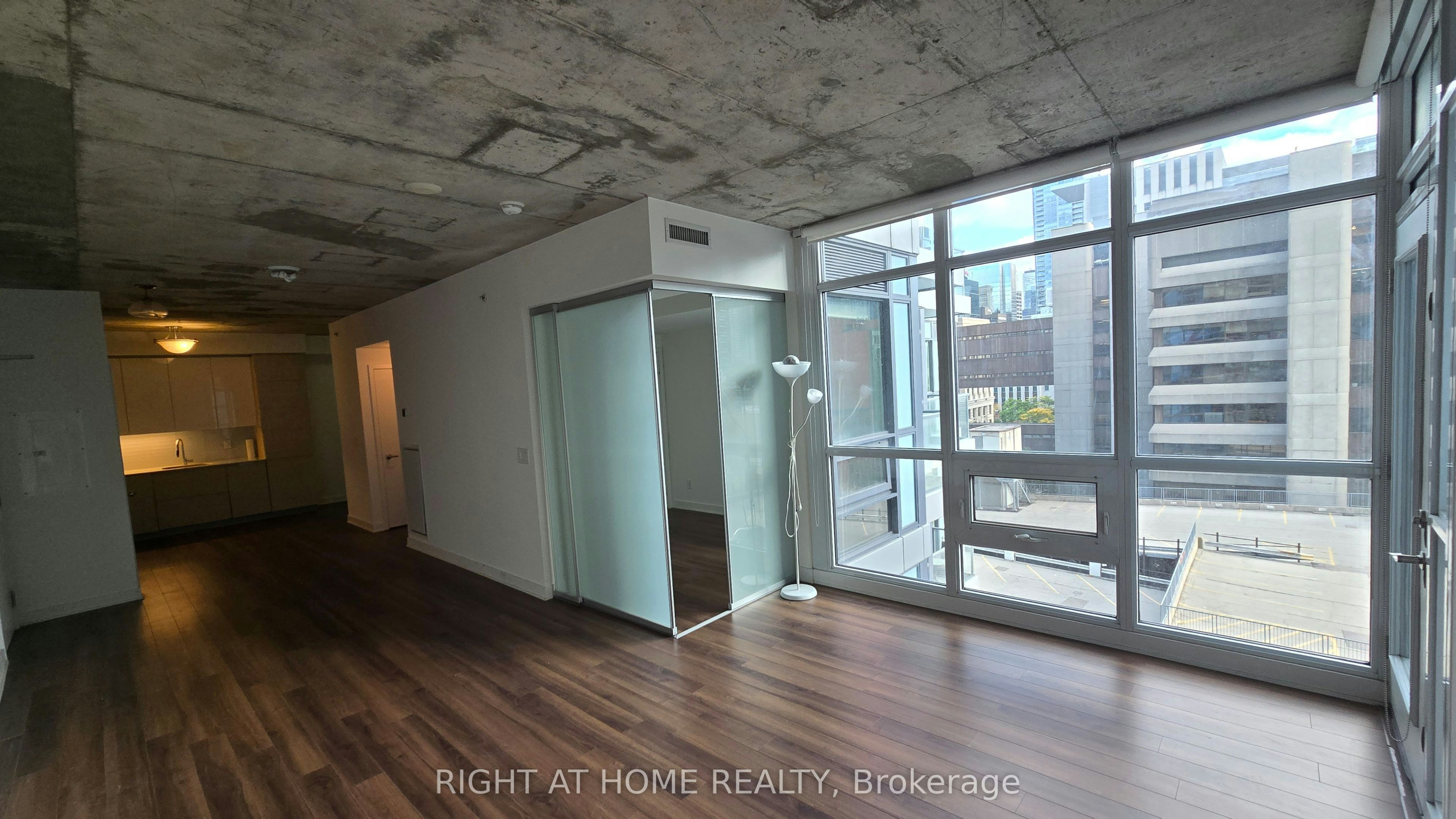 914-210 Simcoe Street, Toronto, ON, M5T 0A9 - 7