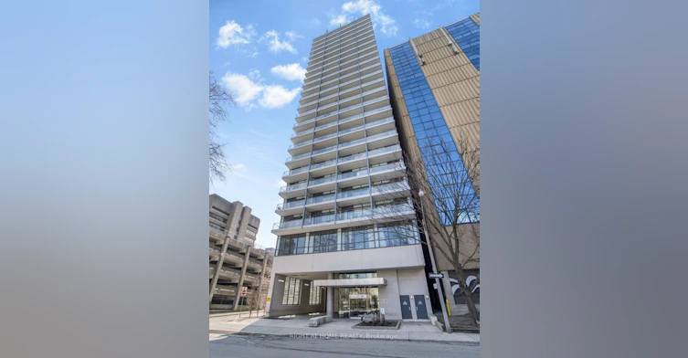 914-210 Simcoe Street, Toronto, ON, M5T 0A9