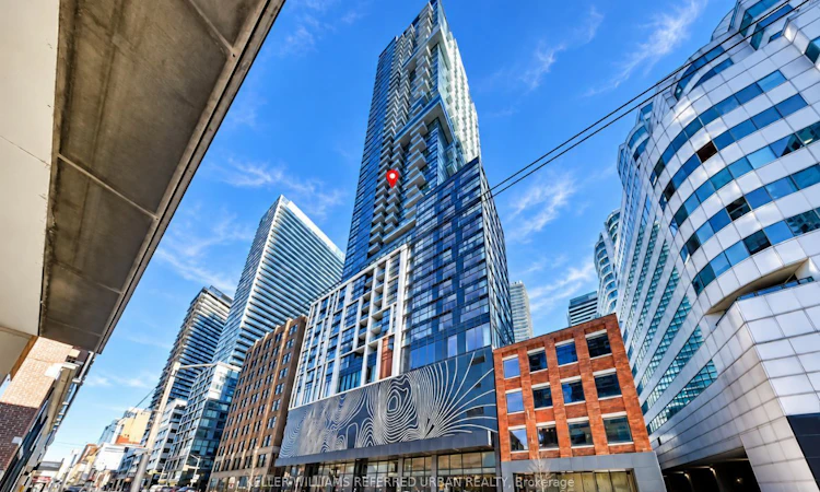 2103-87 Peter Street
