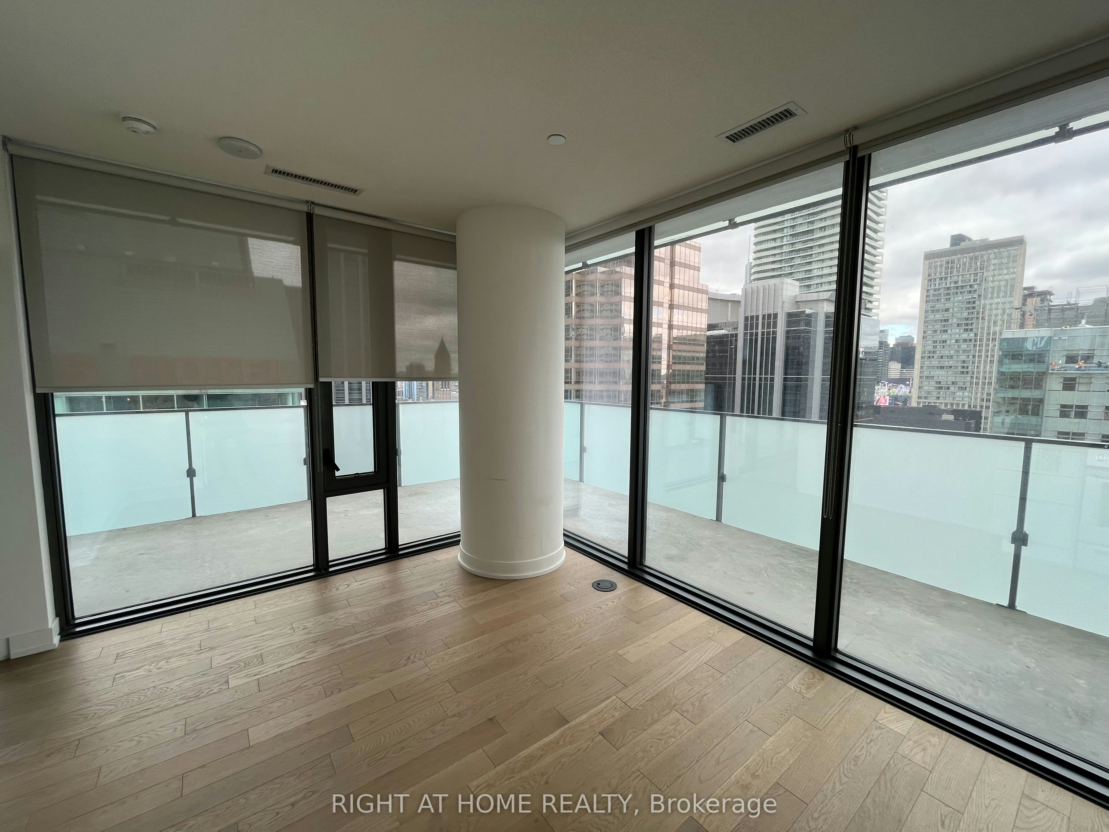 2112-25 Richmond Street E, Toronto, ON, M5C 0A6 - 5