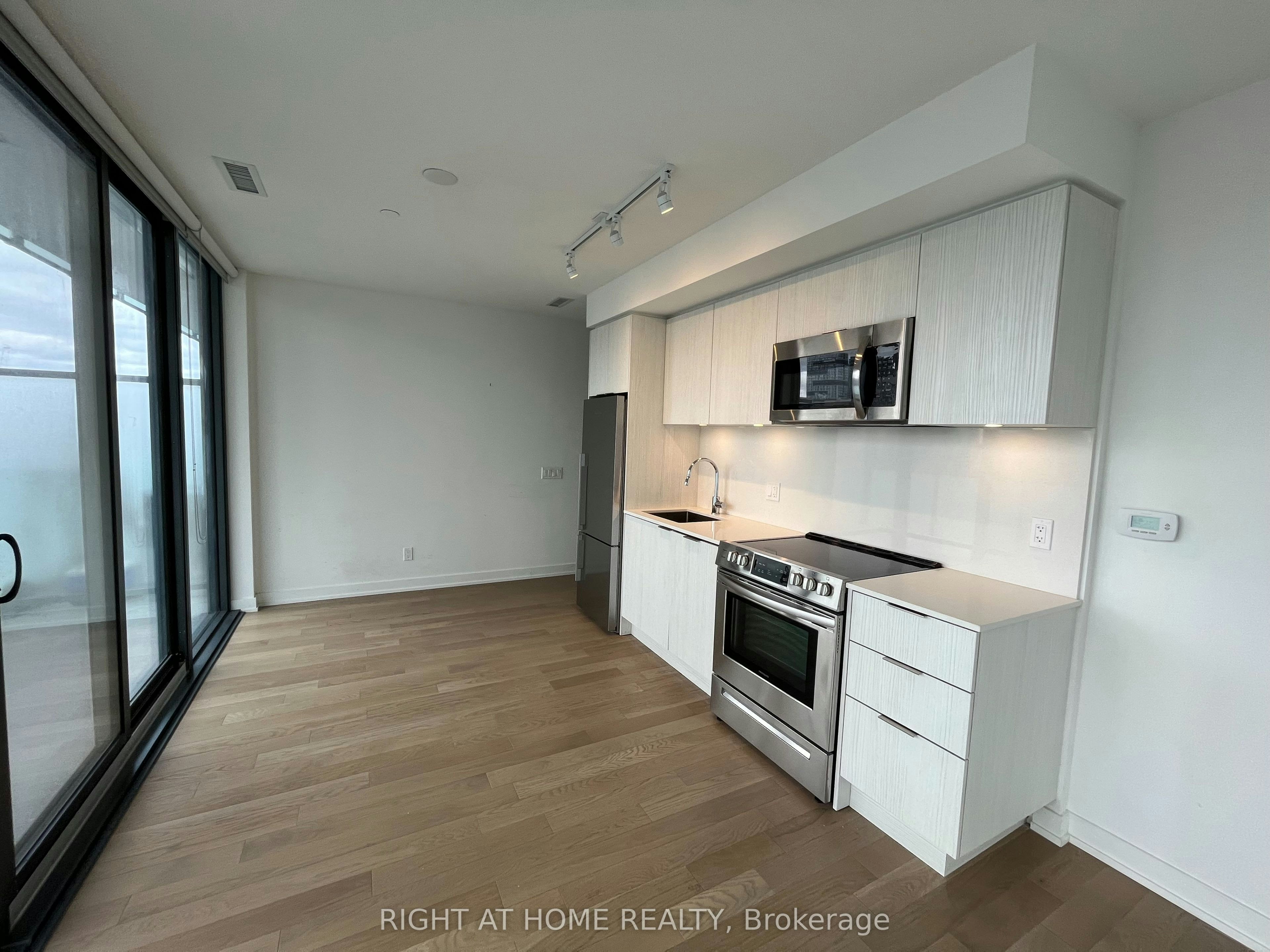 2112-25 Richmond Street E, Toronto, ON, M5C 0A6 - 3