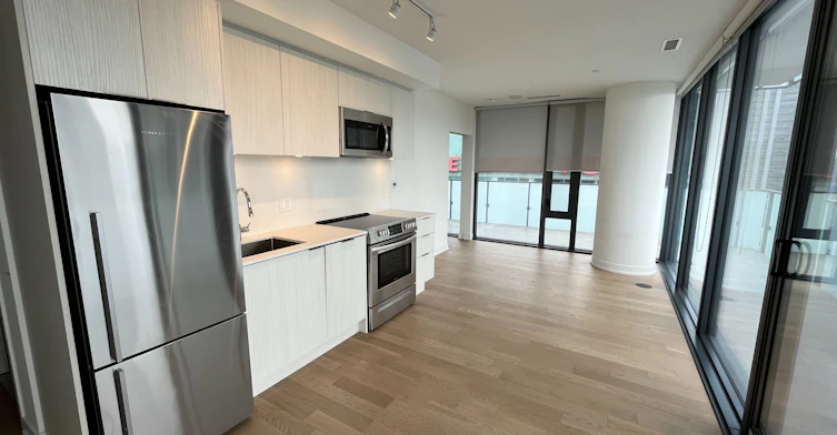 2112-25 Richmond Street E, Toronto, ON, M5C 0A6 - 2