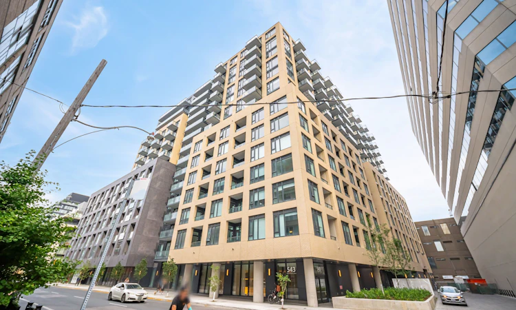 804-543 Richmond Street W