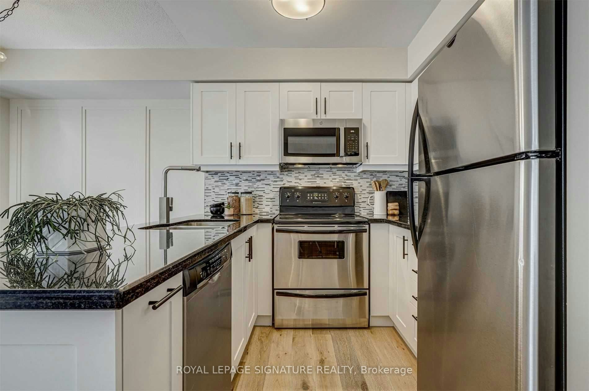 434-34 Western Battery Road, Toronto, ON, M6K 3N9 - 5