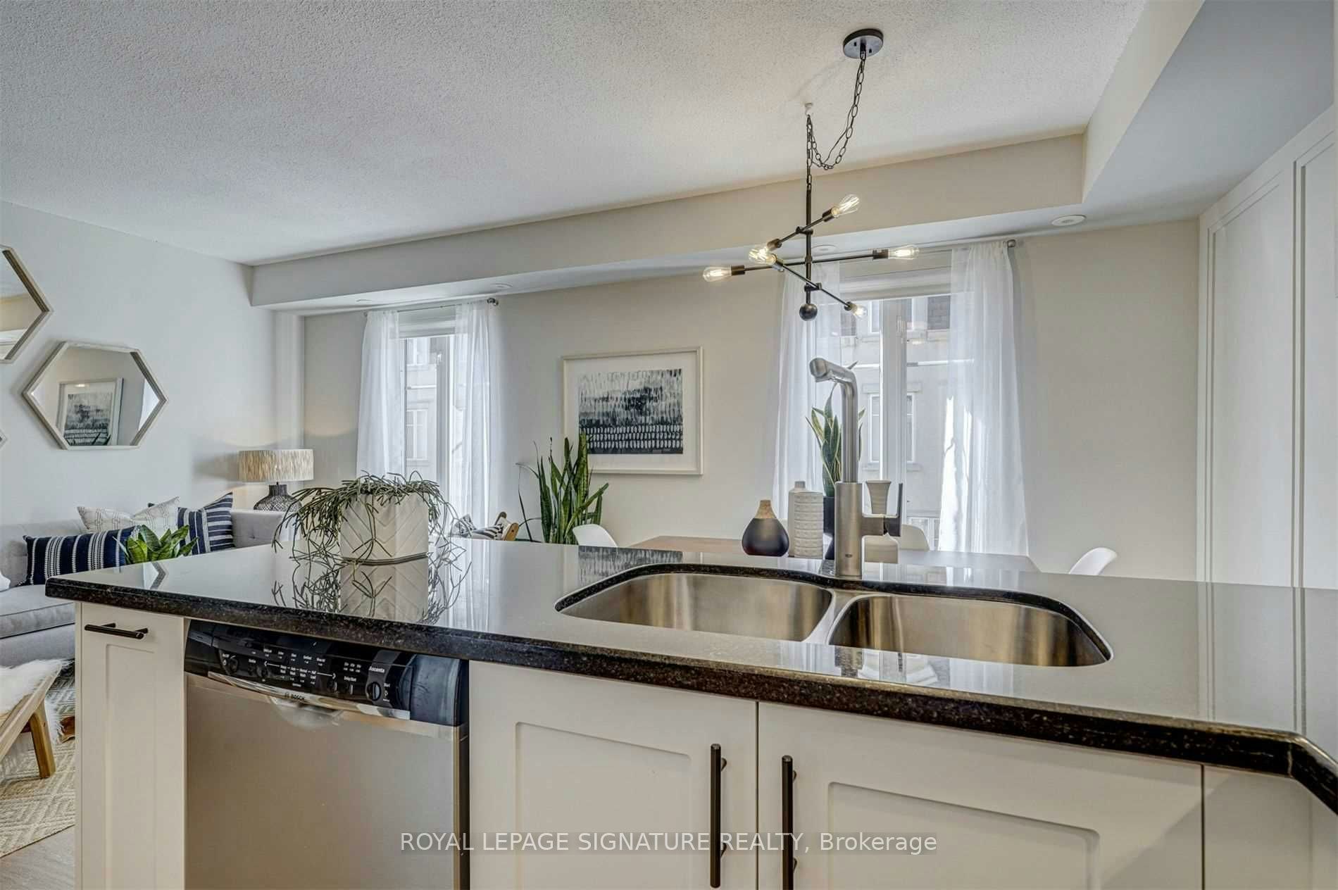 434-34 Western Battery Road, Toronto, ON, M6K 3N9 - 6