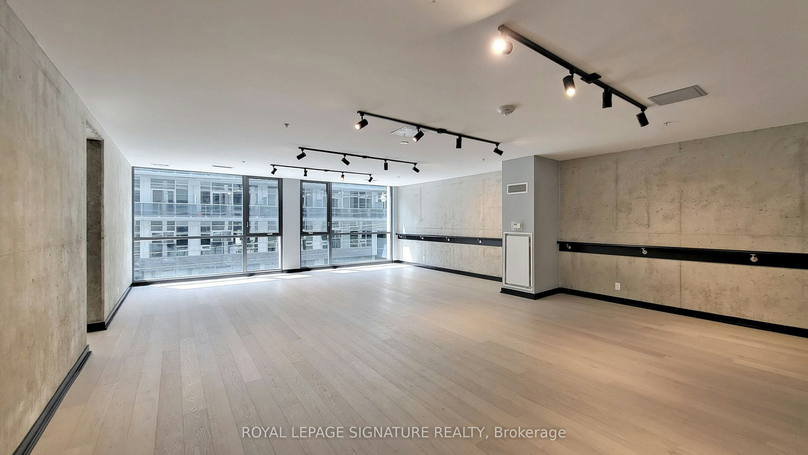 203-39 Brant Street, Toronto, ON, M5V 0M8 - 15