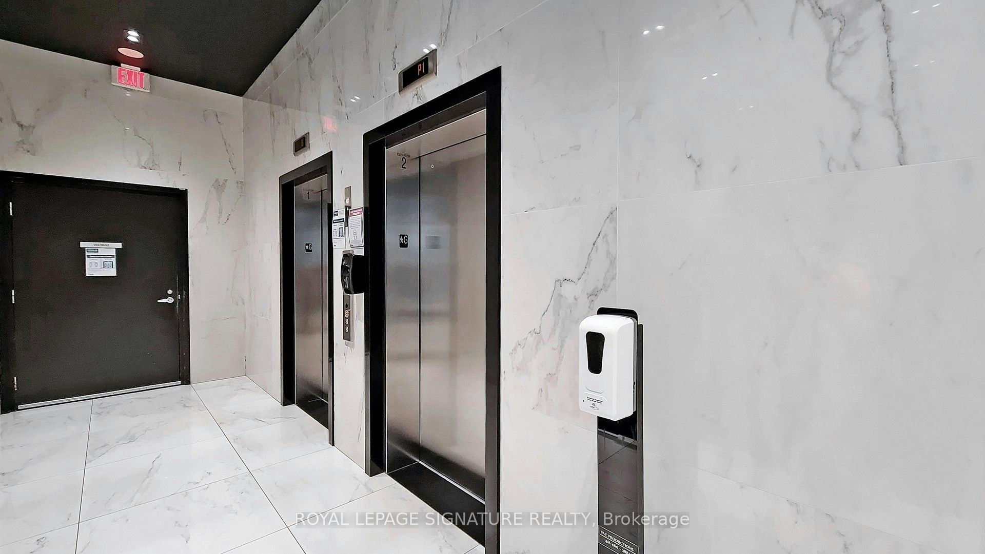 203-39 Brant Street, Toronto, ON, M5V 0M8 - 13