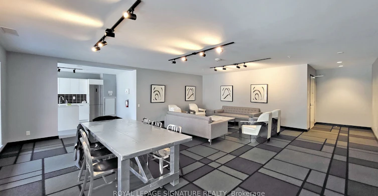 203-39 Brant Street, Toronto, ON, M5V 0M8 - 17