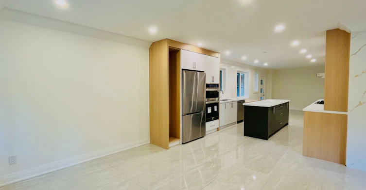14 Rollscourt Drive, Toronto, ON, M2L 1X5 - 9