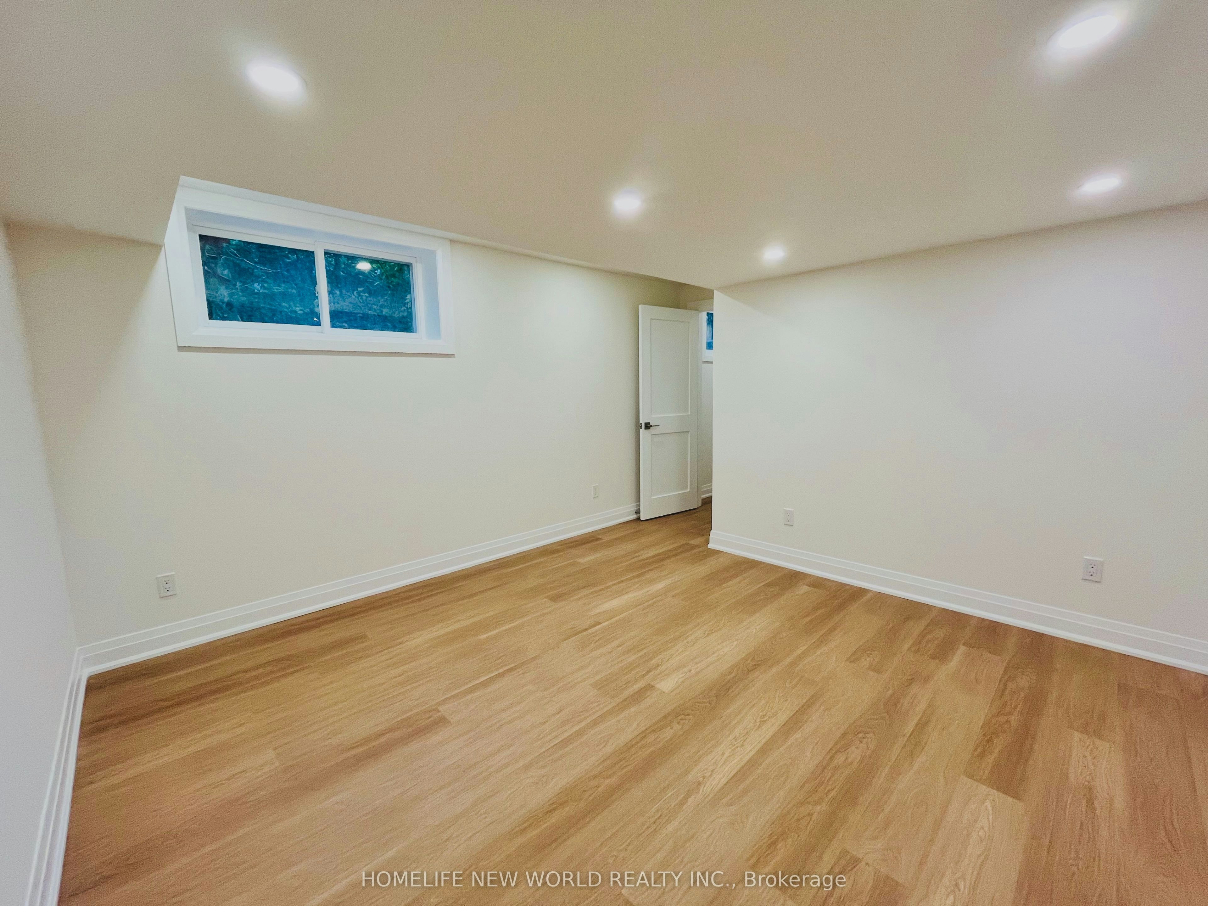 14 Rollscourt Drive, Toronto, ON, M2L 1X5 - 37
