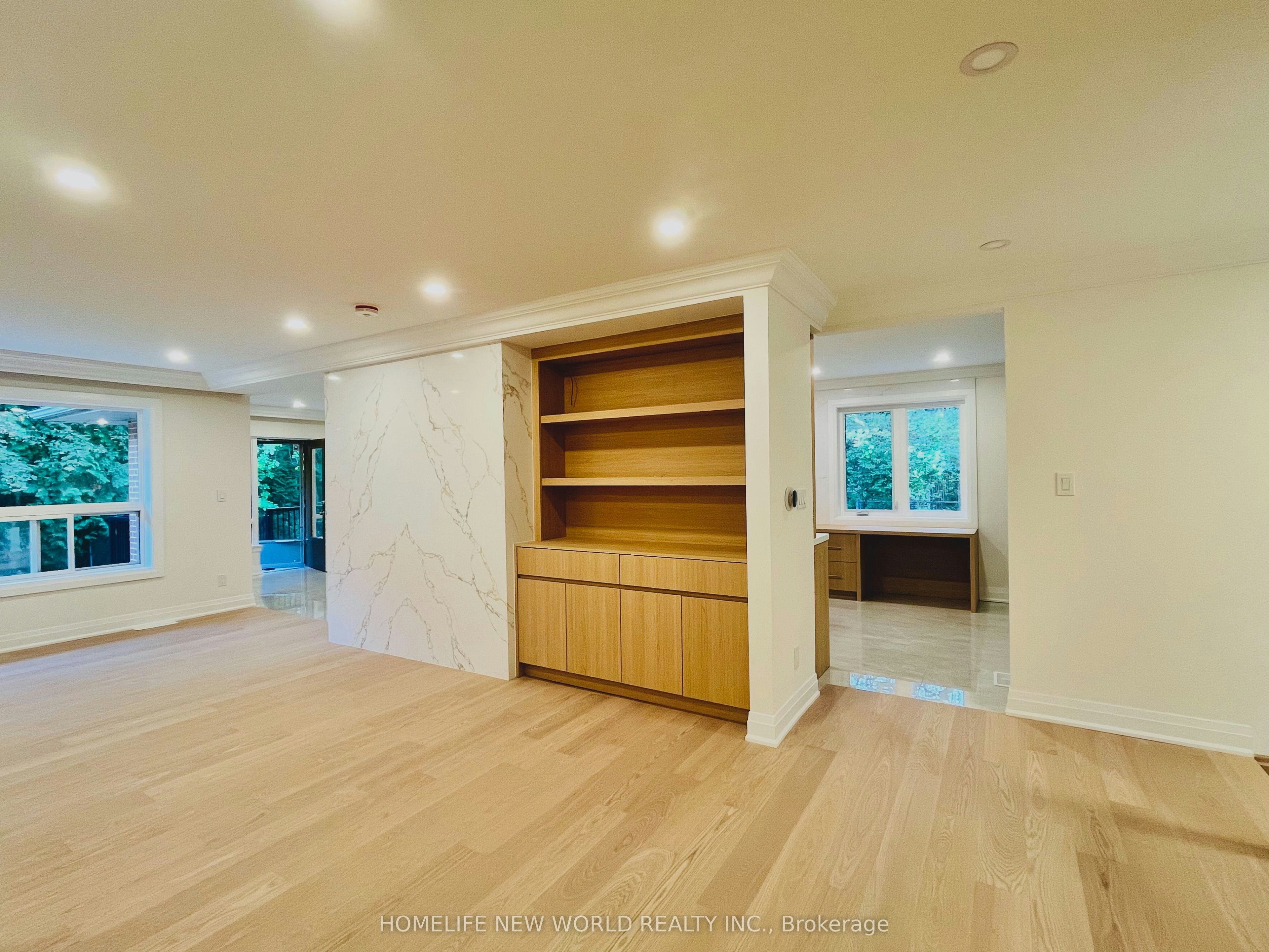 14 Rollscourt Drive, Toronto, ON, M2L 1X5 - 5