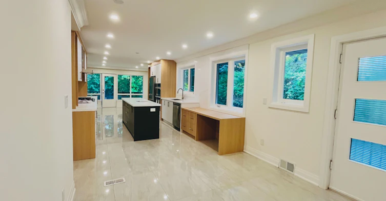 14 Rollscourt Drive, Toronto, ON, M2L 1X5 - 13