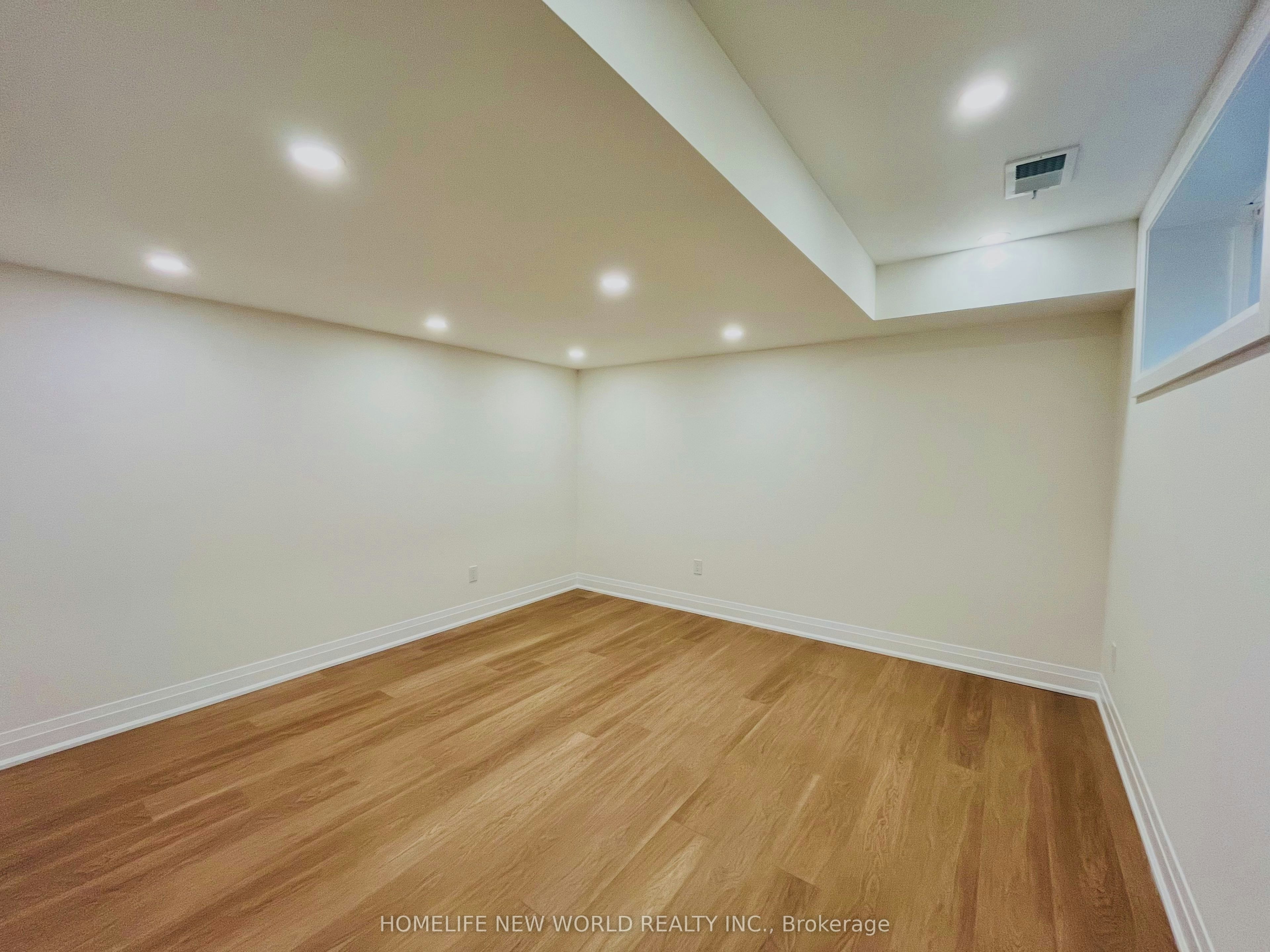 14 Rollscourt Drive, Toronto, ON, M2L 1X5 - 36