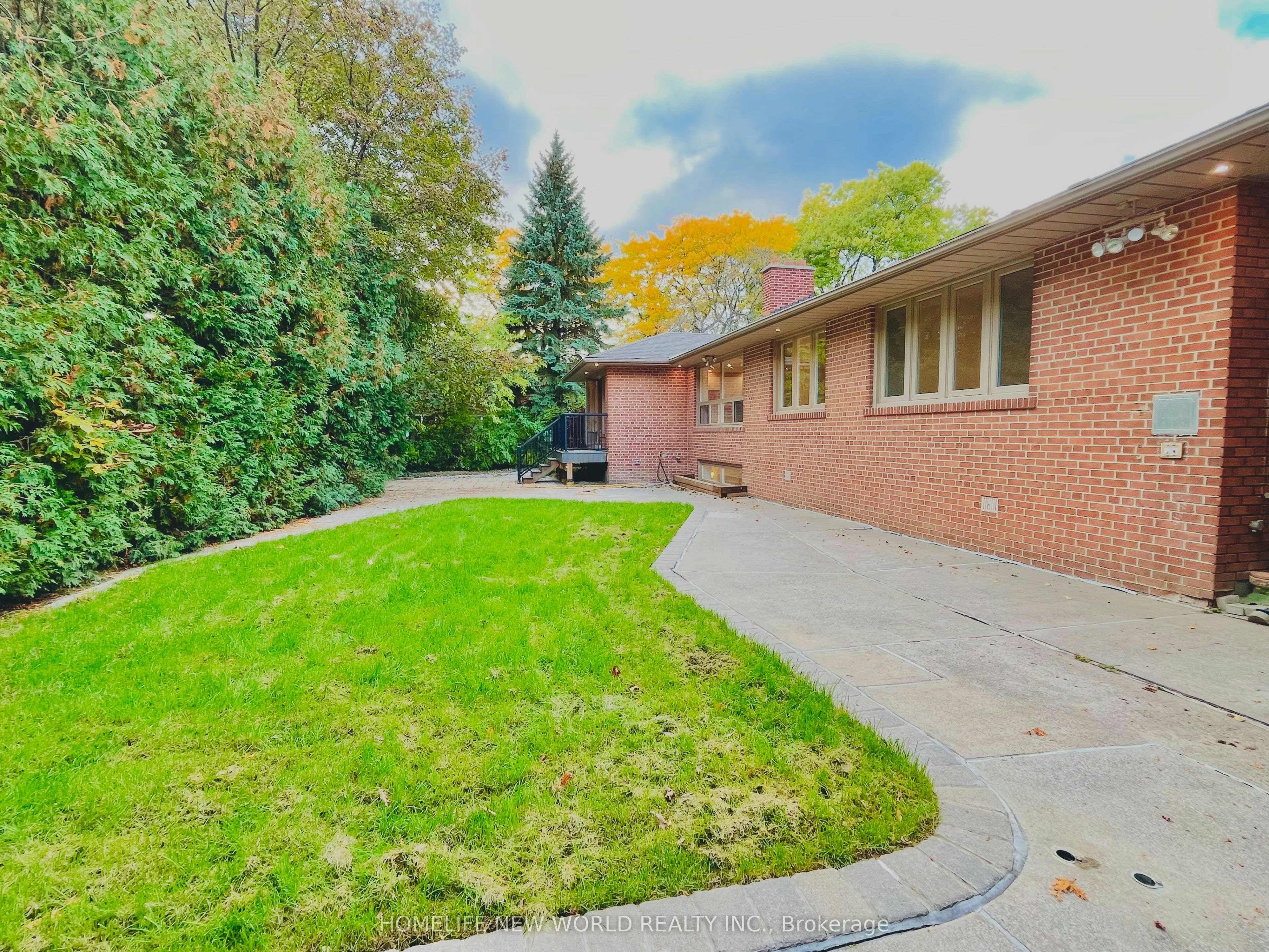 14 Rollscourt Drive, Toronto, ON, M2L 1X5 - 44