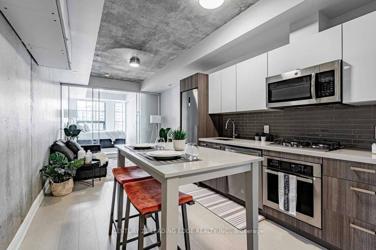812-608 Richmond Street W, Toronto, ON, M5V 0N9 - 4