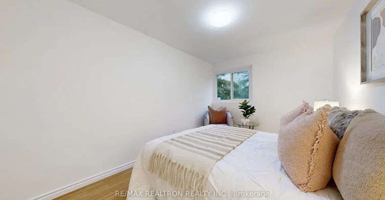 37 Woody Vine Way, Toronto, ON, M2J 4H5 - 21
