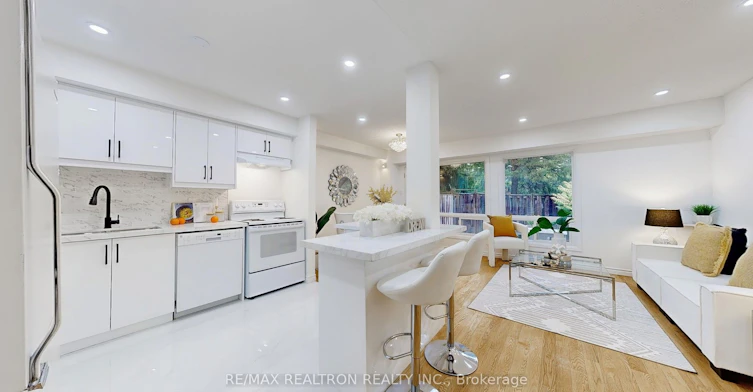 37 Woody Vine Way, Toronto, ON, M2J 4H5 - 8