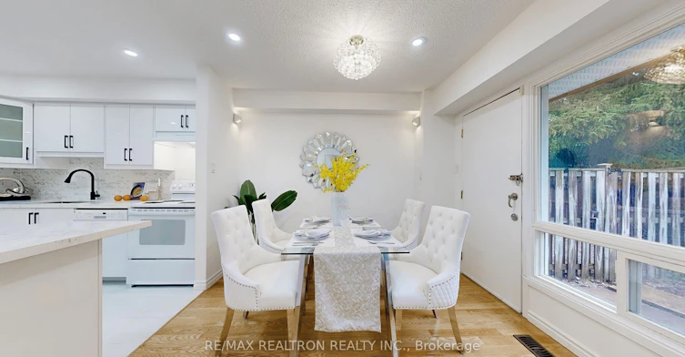 37 Woody Vine Way, Toronto, ON, M2J 4H5 - 5