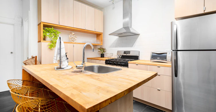 Main-752 Richmond Street W, Toronto, ON, M6J 1C5 - 11