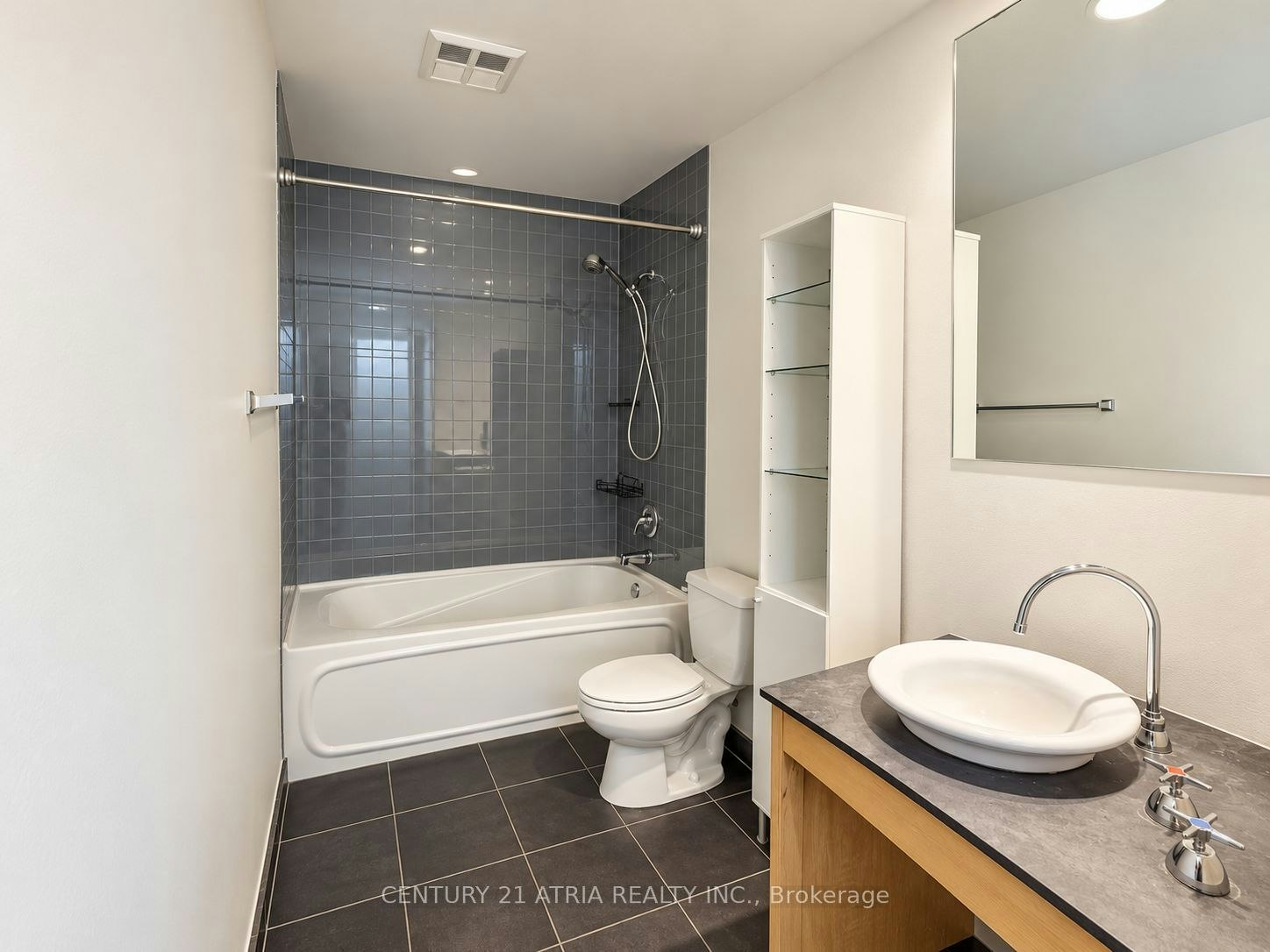 519-333 Adelaide Street E, Toronto, ON, M5A 4T4 - 11