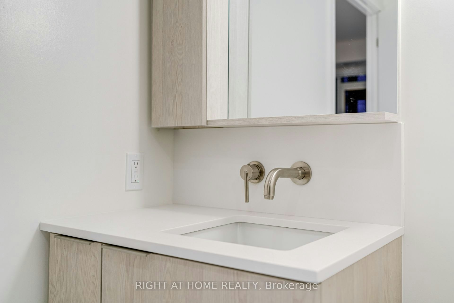 2403S-110 Broadway Avenue, Toronto, ON, M4P 1V7 - 21