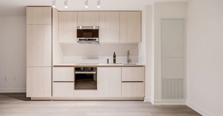 2403S-110 Broadway Avenue, Toronto, ON, M4P 1V7 - 9