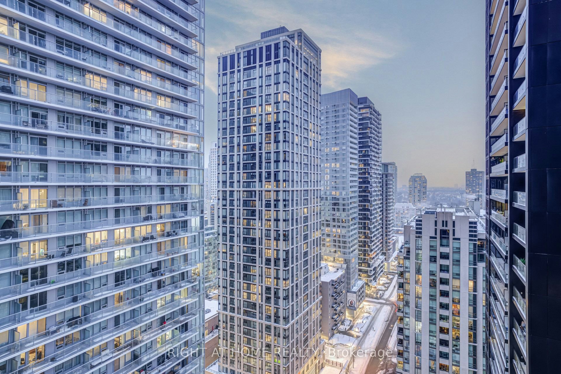 2403S-110 Broadway Avenue, Toronto, ON, M4P 1V7 - 27