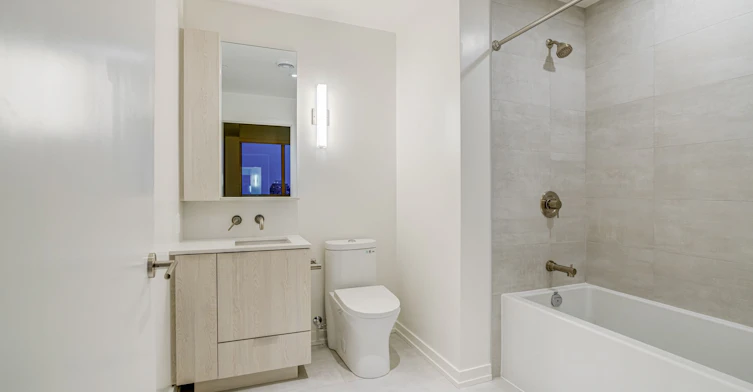 2403S-110 Broadway Avenue, Toronto, ON, M4P 1V7 - 19