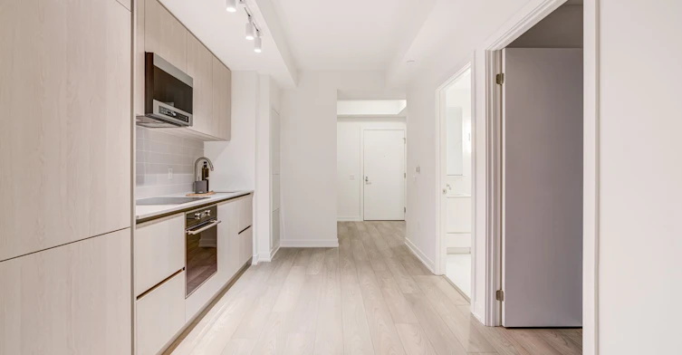 2403S-110 Broadway Avenue, Toronto, ON, M4P 1V7 - 11