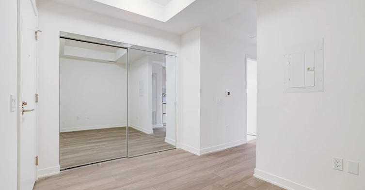 2403S-110 Broadway Avenue, Toronto, ON, M4P 1V7 - 6