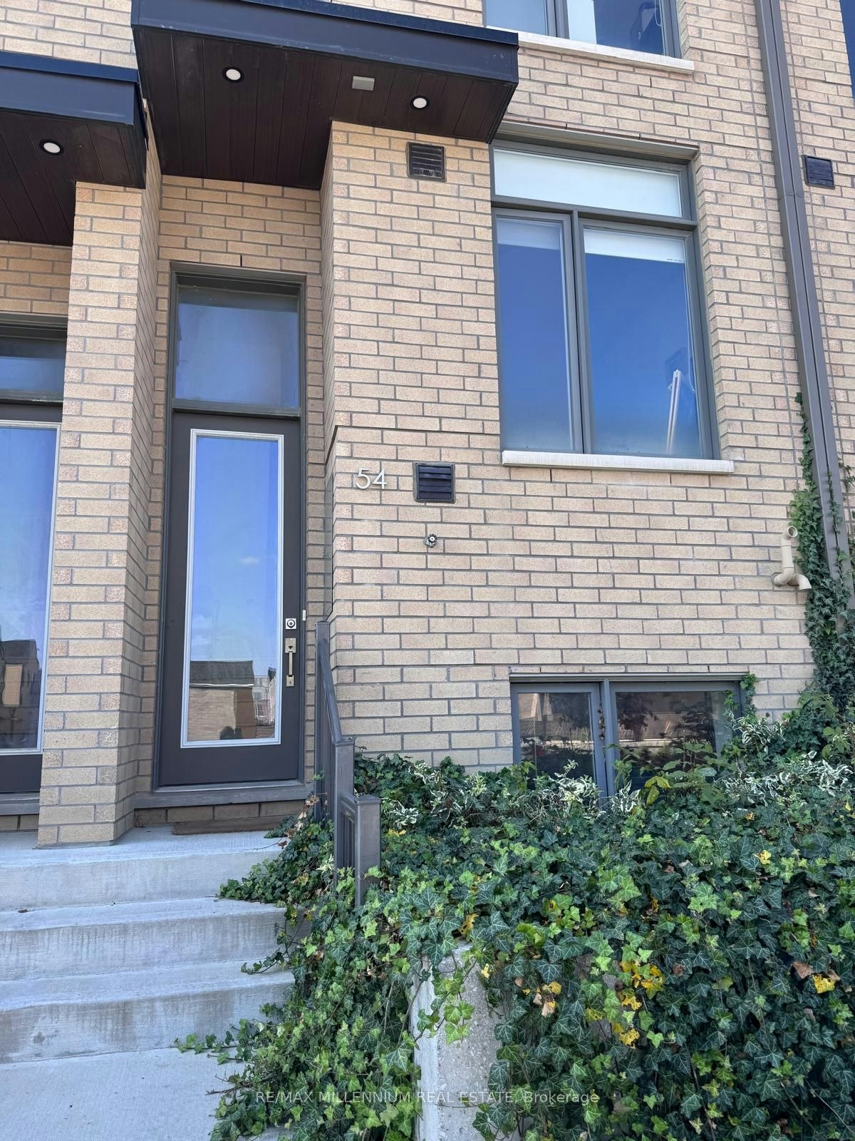 54 Hooyo Terrace, Toronto, ON, M6A 0G1 - 2