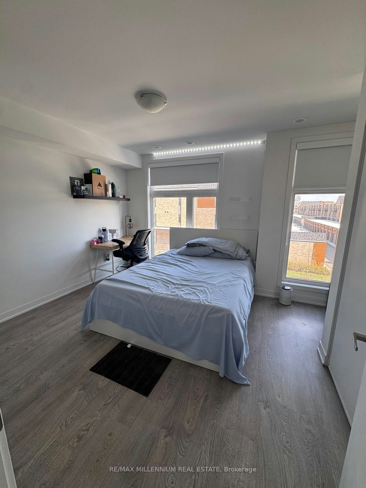54 Hooyo Terrace, Toronto, ON, M6A 0G1 - 12