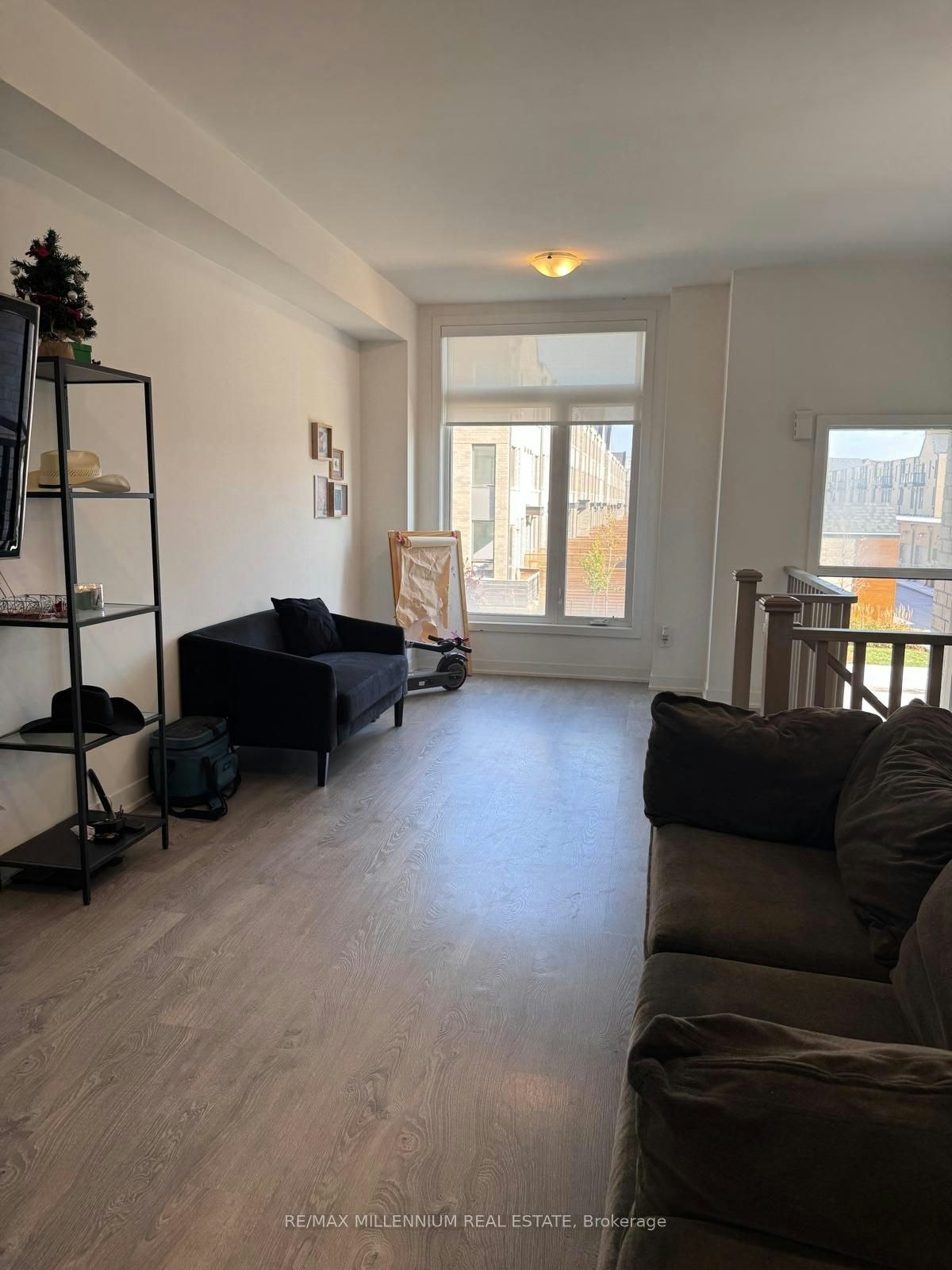 54 Hooyo Terrace, Toronto, ON, M6A 0G1 - 6