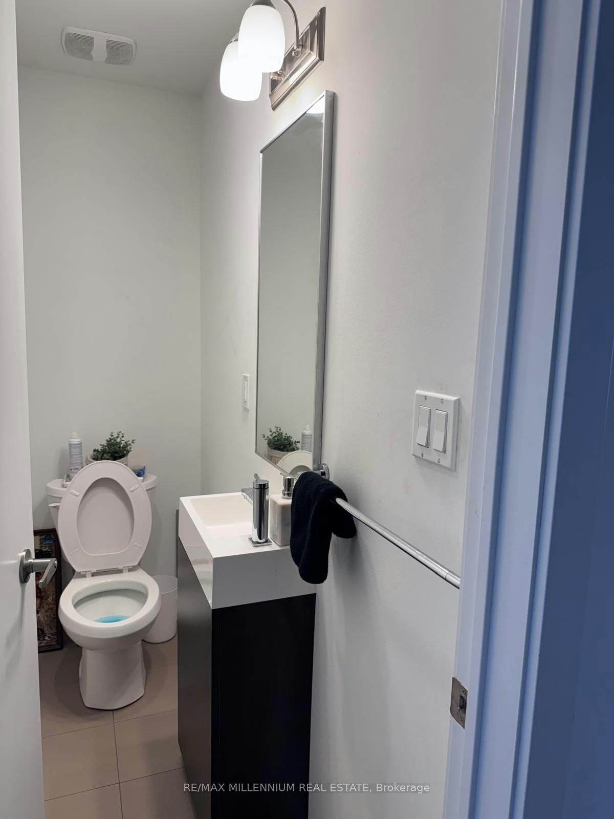 54 Hooyo Terrace, Toronto, ON, M6A 0G1