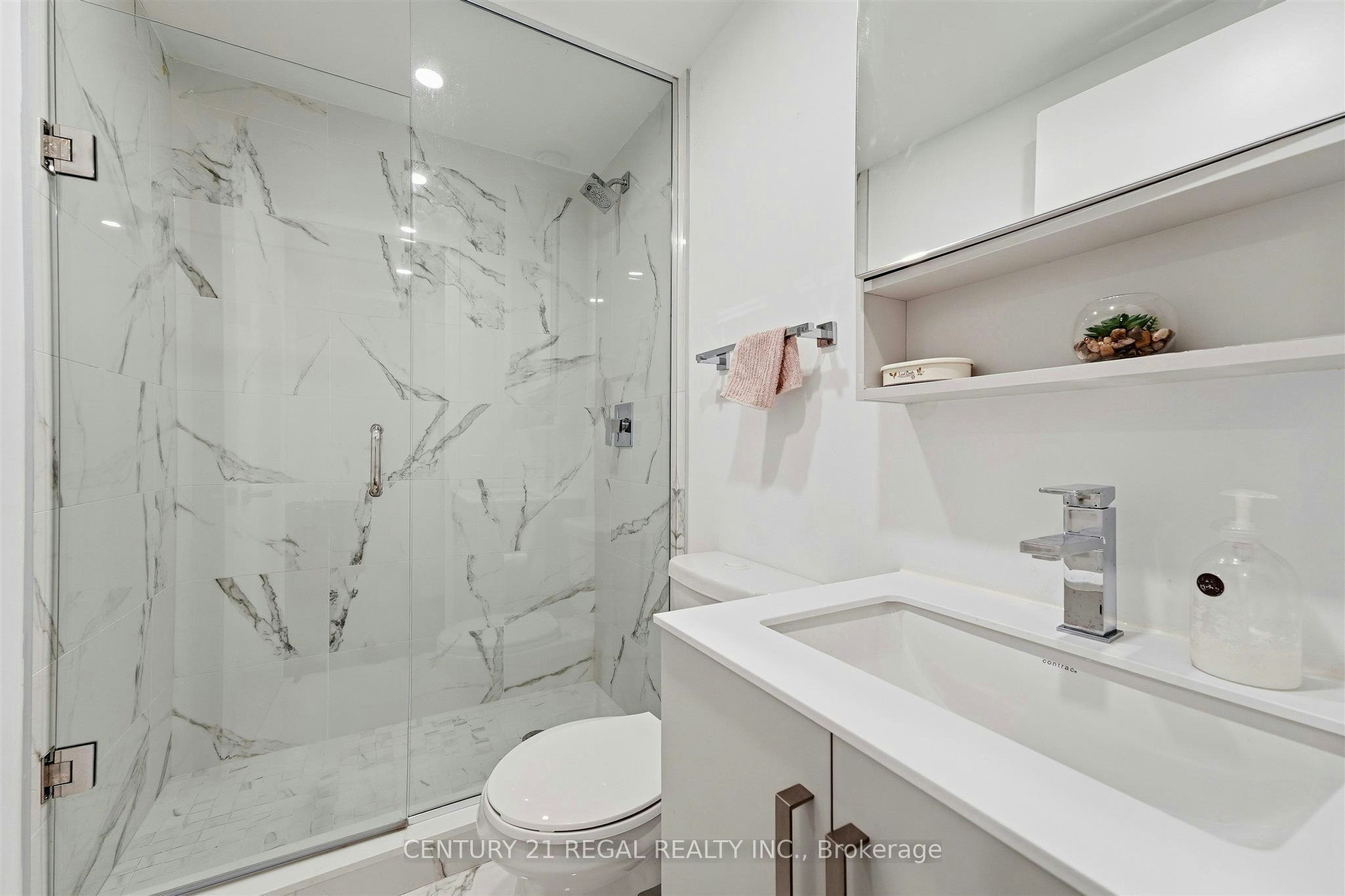 1915-88 Queen Street E, Toronto, ON, M5C 0B6 - 18