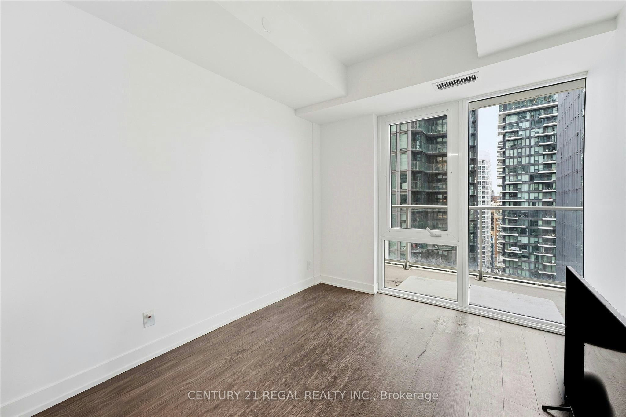1915-88 Queen Street E, Toronto, ON, M5C 0B6 - 19