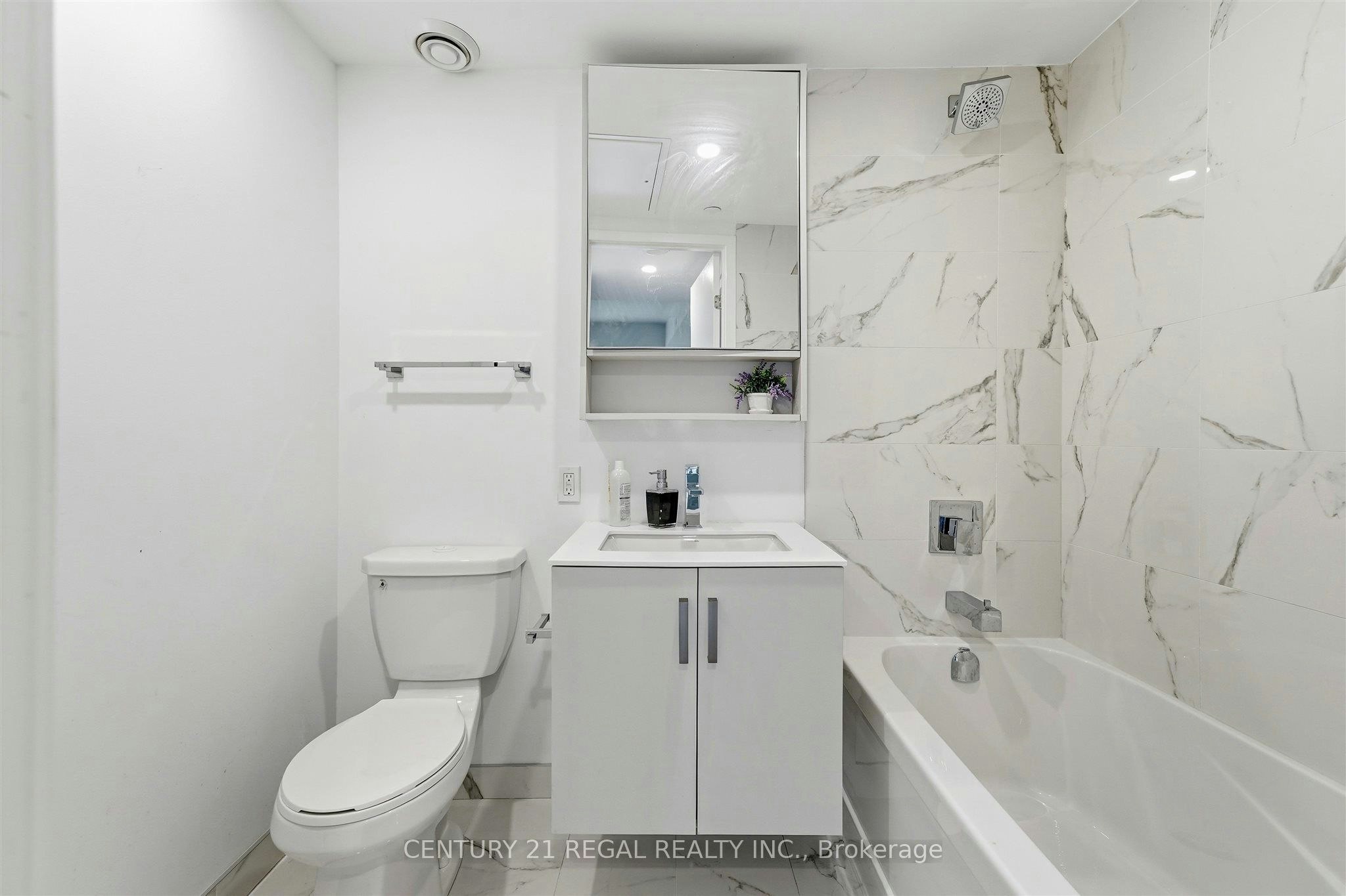 1915-88 Queen Street E, Toronto, ON, M5C 0B6 - 22