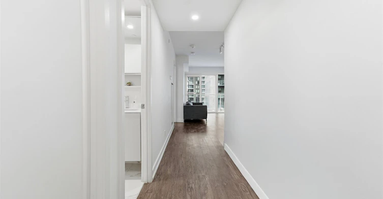 1915-88 Queen Street E, Toronto, ON, M5C 0B6 - 8